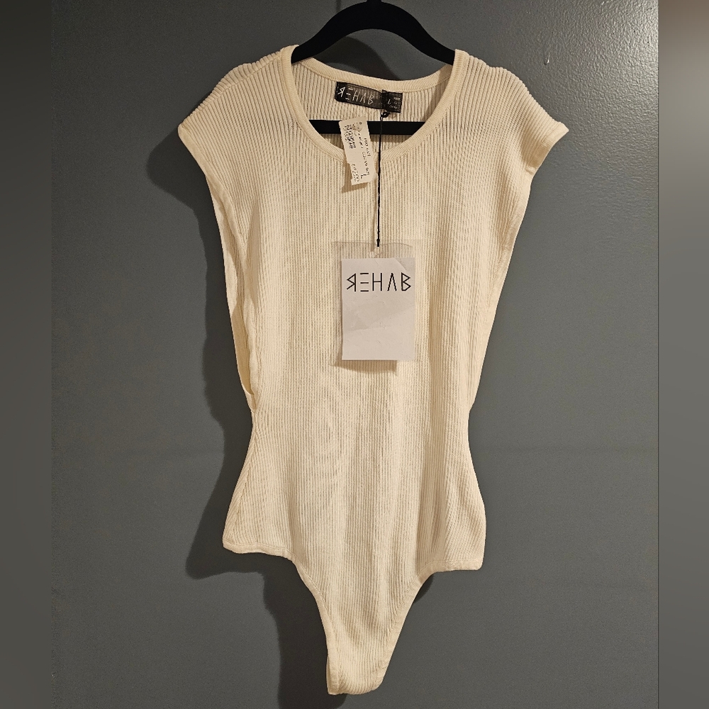 Rehab Bodysuit | White | Ribbed Side Cut | Large | NWT | Rehab Tops | New | Slim